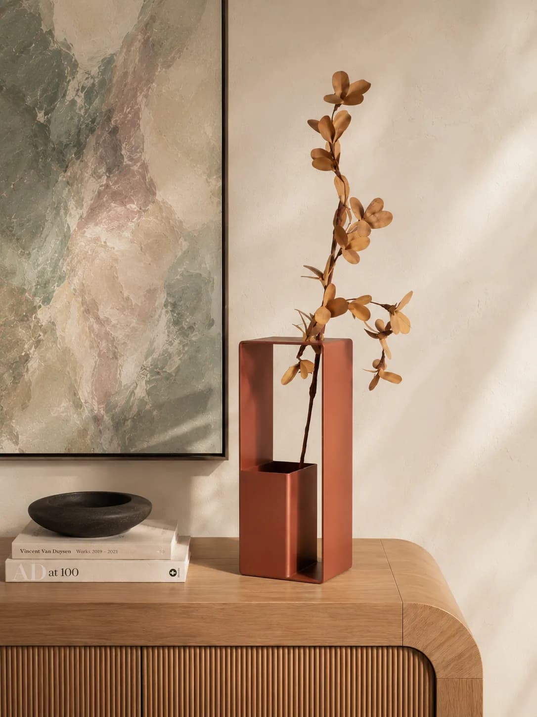 Luna Vase, alternate view